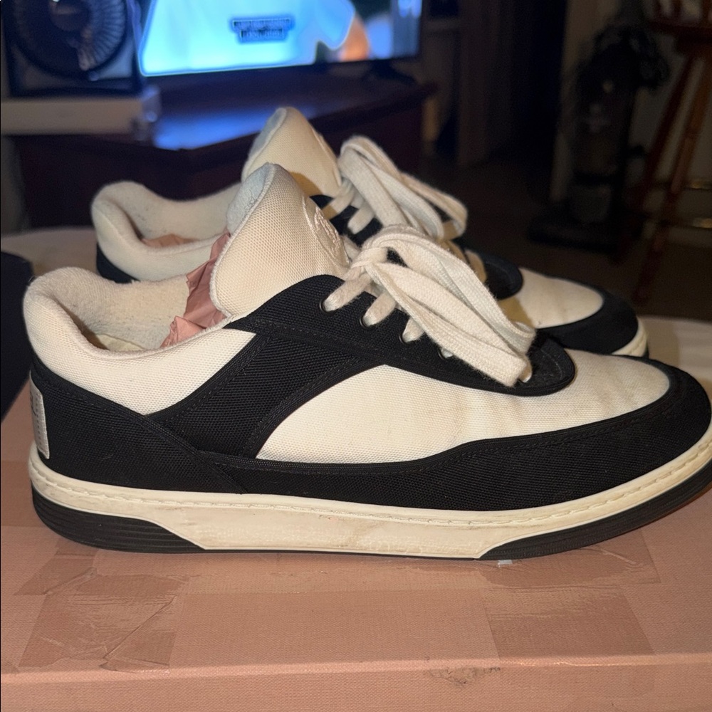 CHANEL Black and White Women's Sneakers - Picture 4 of 7